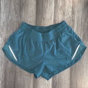 Lululemon Hotty Hot short